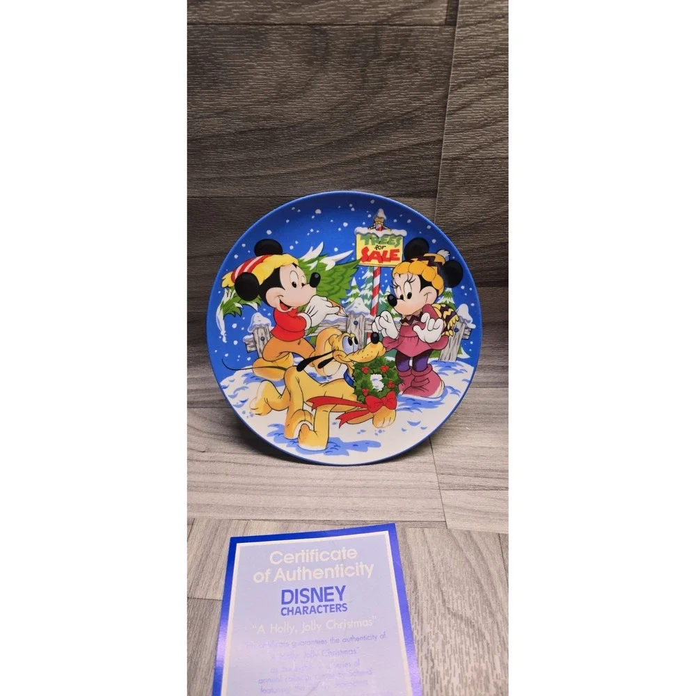 Schmid Disney Characters A Holly Jolly Christmas 1990 Annual Collectors Plate